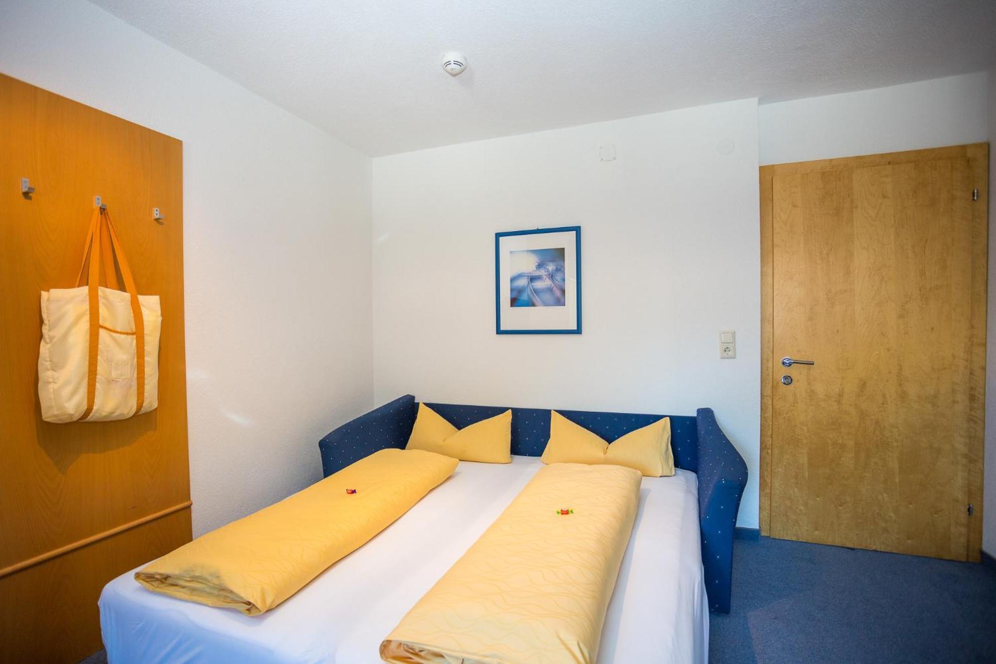 Seehueter'S Hotel Seerose Oetz Room photo
