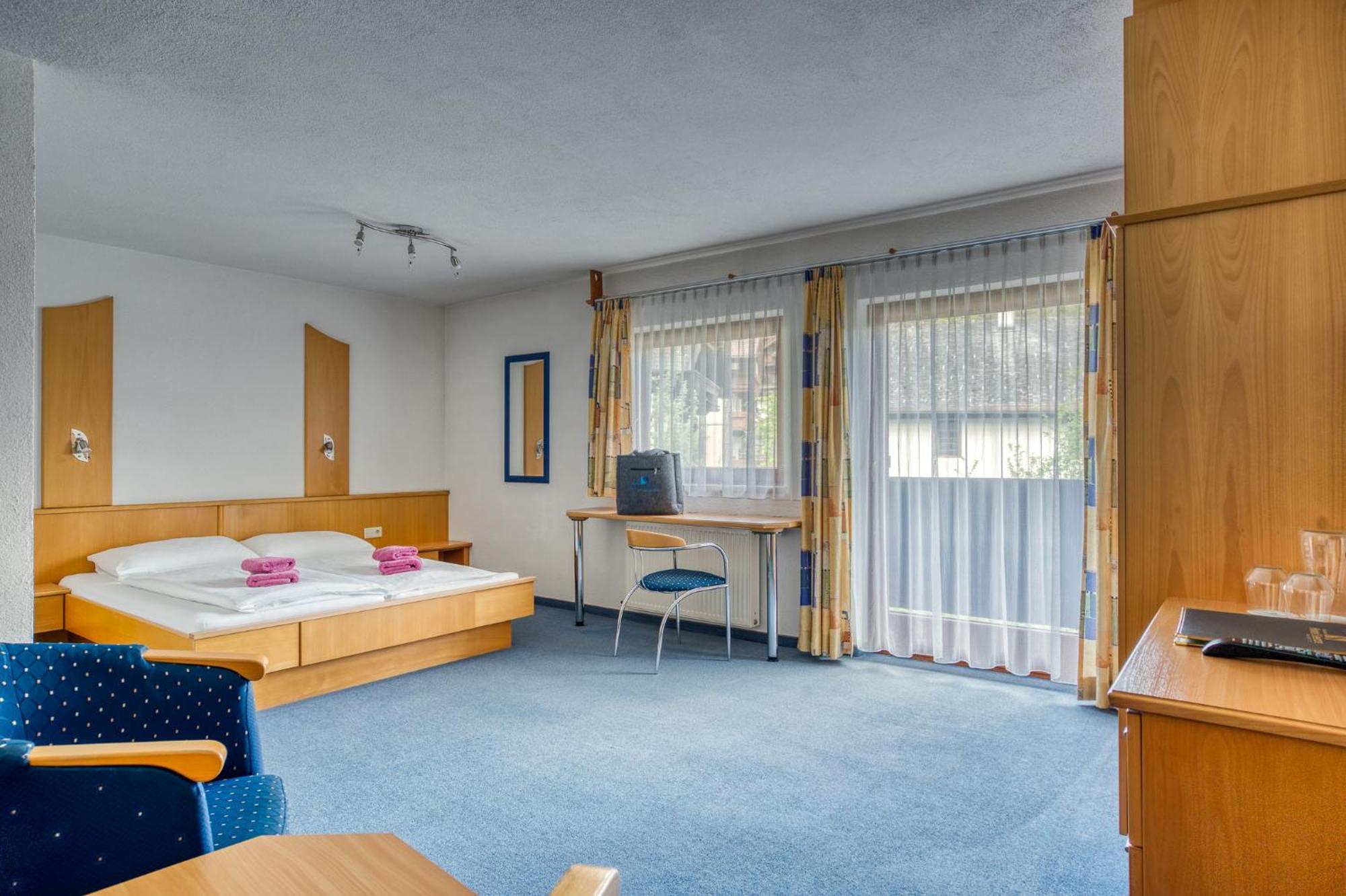Seehueter'S Hotel Seerose Oetz Room photo